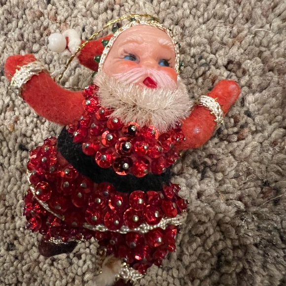 Festive Santa and Mrs. Claus Beaded Ornaments - Picture 2 of 4